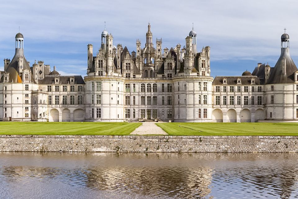 Chambord Castle: Private Guided Walking Tour - Inclusions, Exclusions, and Tour Details