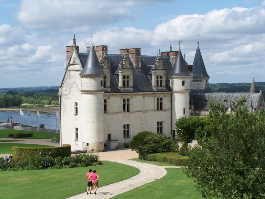 Chambord, Chenonceau and Amboise Private Tour From Paris - Just The Basics