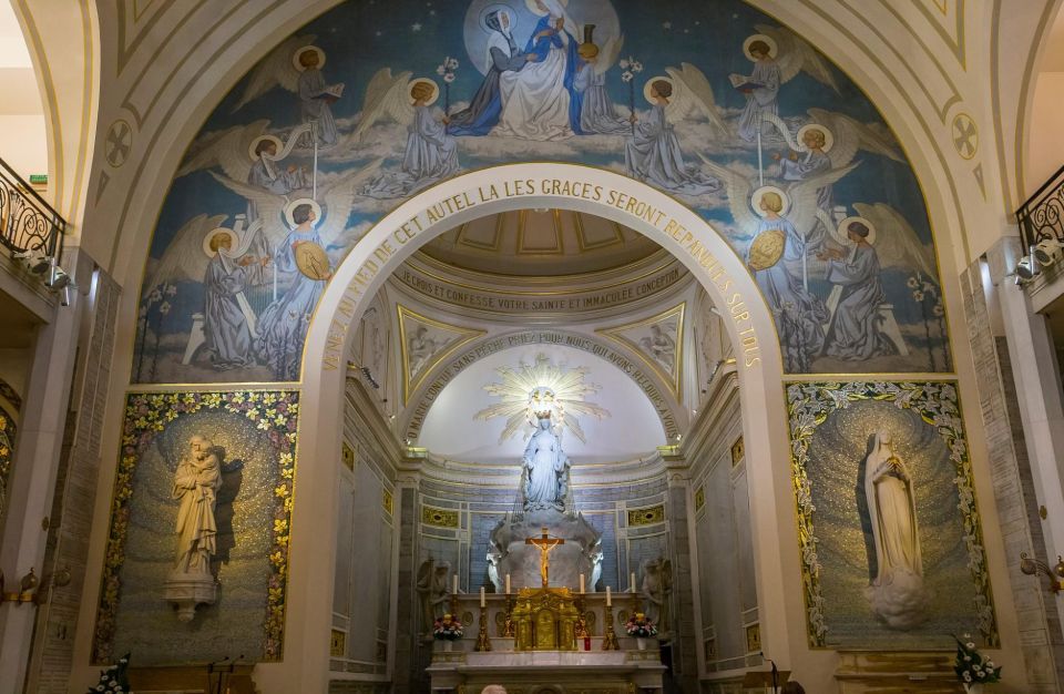 Chapel of Our Lady of the Miraculous Medal Paris Guided Tour - Luxembourg Palace and Church