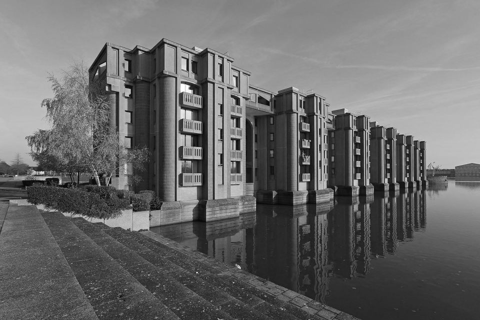 Concrete Elegance: A Brutalism Architecture - Learning the History of Brutalism
