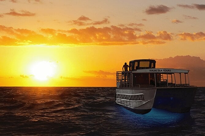 Deluxe Na Pali Sunset Snorkel Tour on the Lucky Lady - Onboard Activities