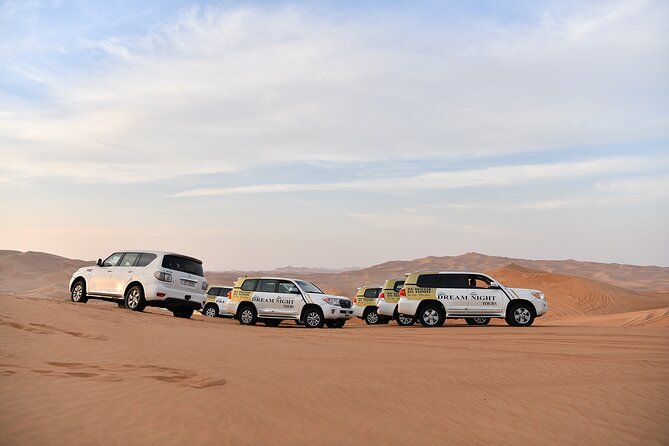 Dubai Evening Desert Safari Tour With Hotel Transfer, Camel Ride and BBQ Dinner - Dining and Refreshments
