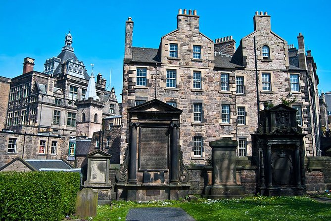 Edinburgh Darkside Walking Tour: Mysteries, Murder and Legends - Delving Into Local Oddities