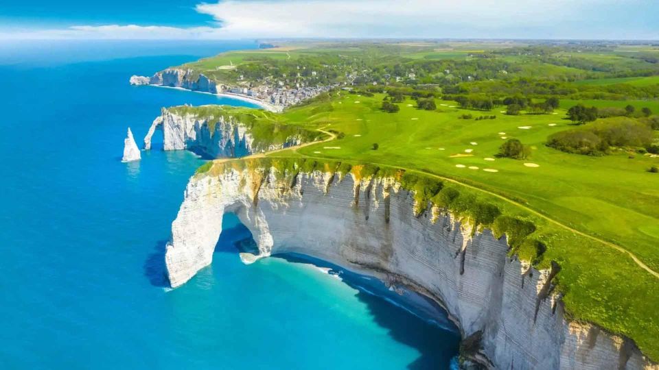 Etretat and Honfleur: Private Round Transfer From Le Havre - Professional Guide Service