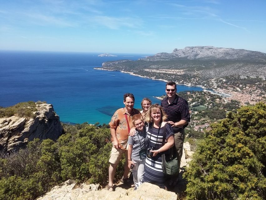 From Marseille: Bandol/Cassis Wine Tour With Viewpoint - Exploring the Medieval Town