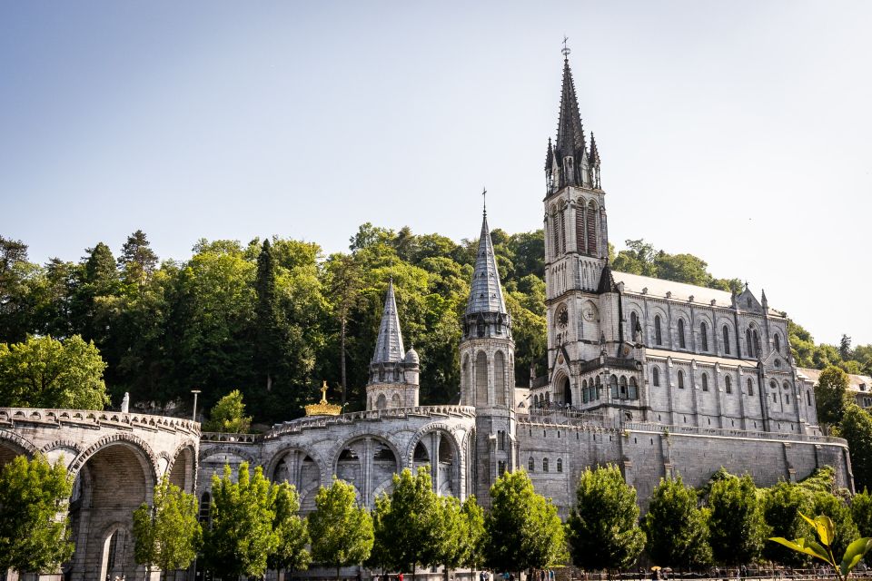From San Sebastian: Sanctuary of Lourdes - Accommodations and Facilities