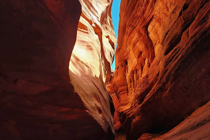 Great Chamber/Peekaboo Slot Canyon UTV Tour 4hrs - Physical Fitness Requirements