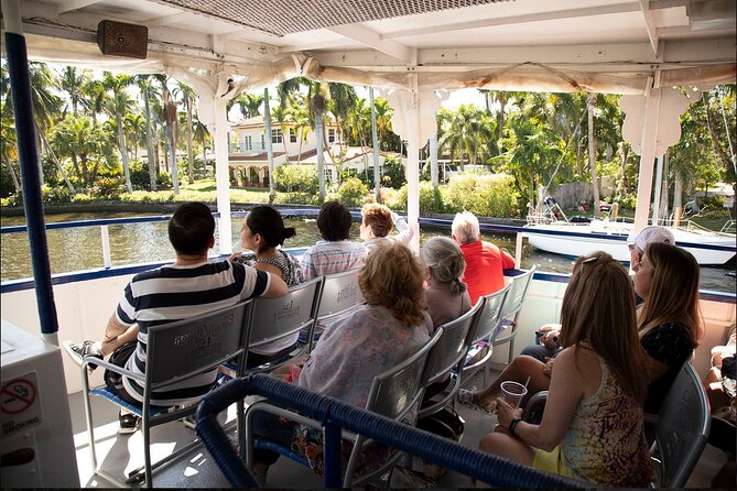 Jungle Queen Riverboat 90-Minute Narrated Sightseeing Cruise in Fort Lauderdale - Tour Guide Insights