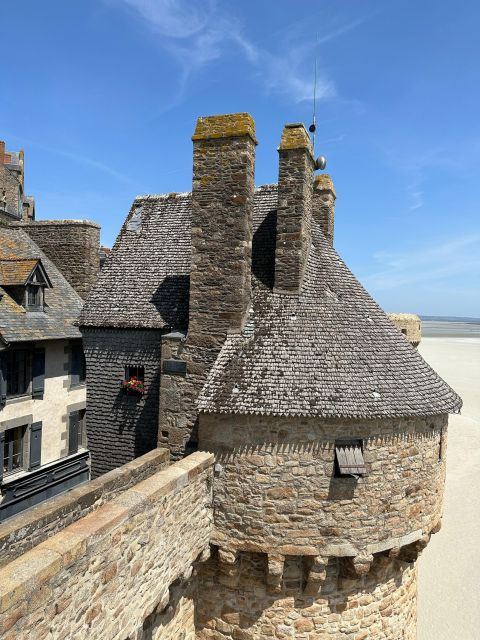 Mont Saint Michel : Full Day Private Guided Tour From Paris - Exploring the Charming Streets