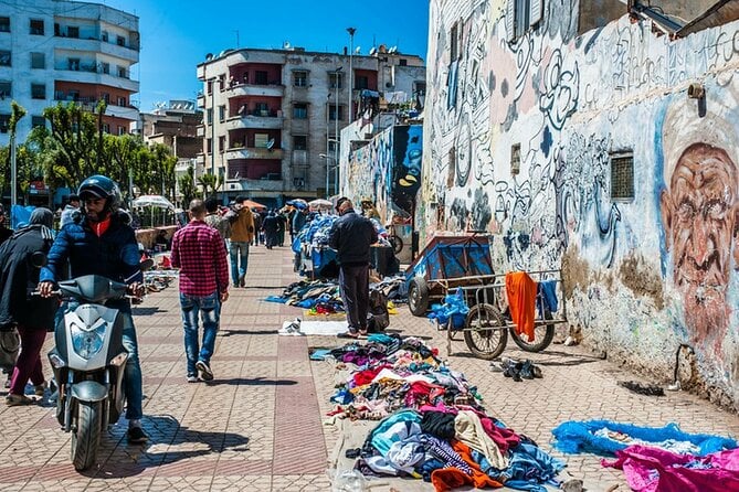 Morning Casablanca: The Medina and Beyond Cultural Walking Tour - Discovering the Habous Quarter