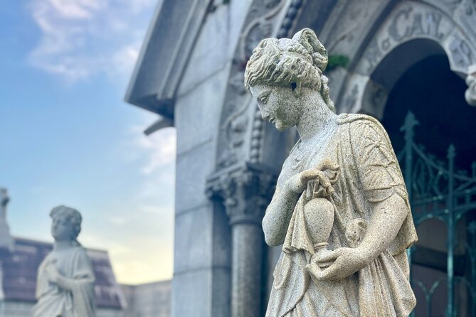 New Orleans Metairie Cemetery Tour: Millionaires and Mausoleums - Accessing the Metairie Cemetery
