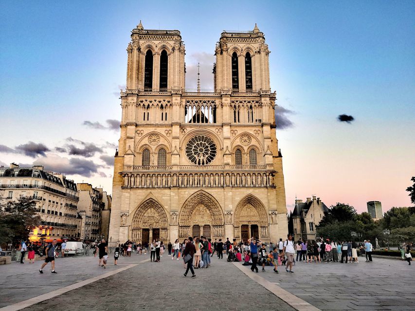 Notre-Dame, Ile De La Cité & St. Severin Private Family Tour - Pricing and Booking