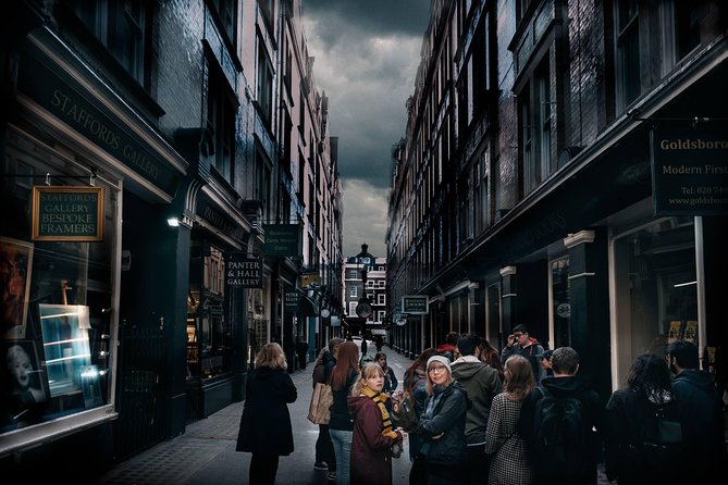 Original Harry Potter Locations Tour - London - Trivia and Reenactments