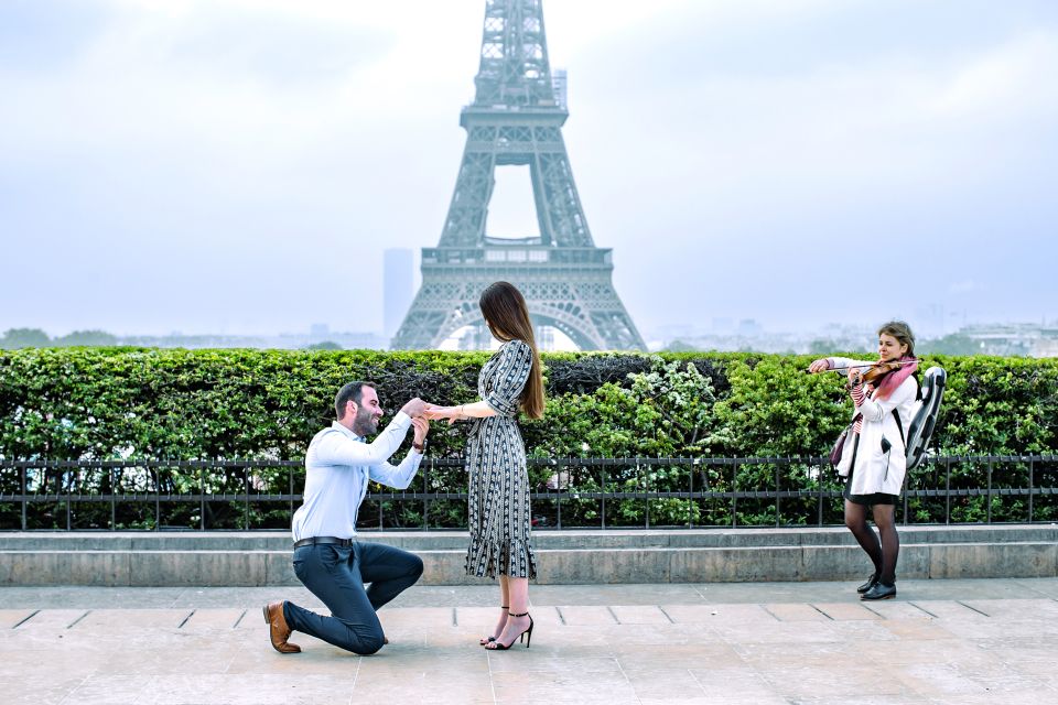 Parisian Proposal Perfection. Photography/Reels & Planning - Posing at Top Sites