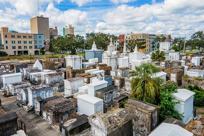St. Louis Cemetery No. 1 Official Walking Tour - Visitor Experiences and Insights