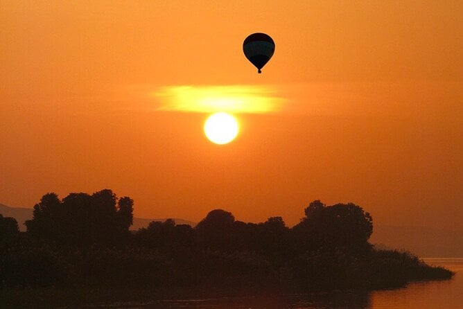 Sunrise Ballooning Luxor With Transfers Included - Crossing the Nile by Motorboat