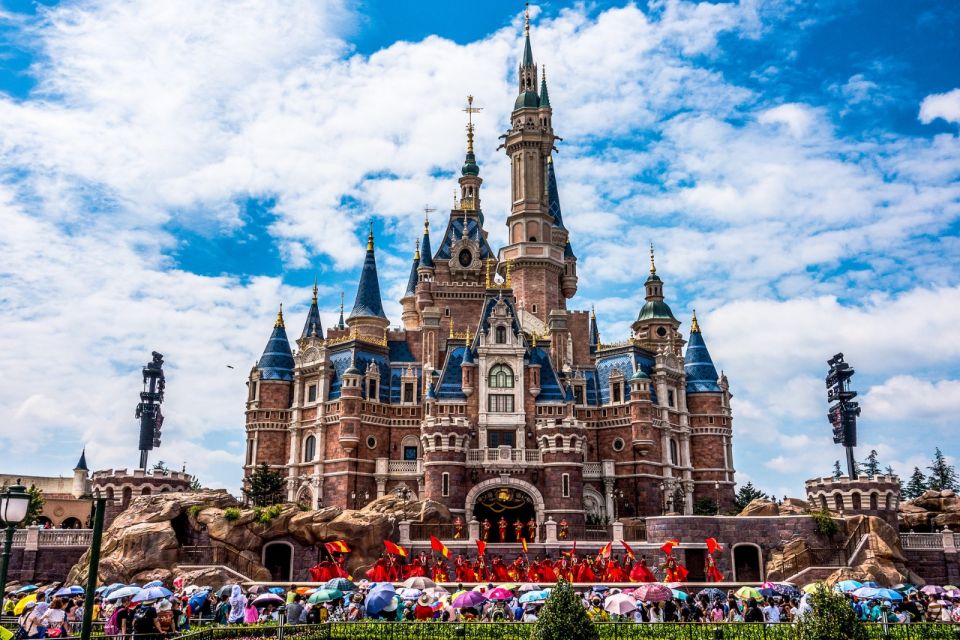 Tokyo Disneyland: 1-Day Entry Ticket and Private Transfer - Inclusions and Exclusions