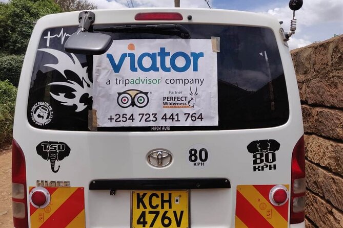 Tour: Giraffe Center and Nairobi National Park - Pickup and Drop-off