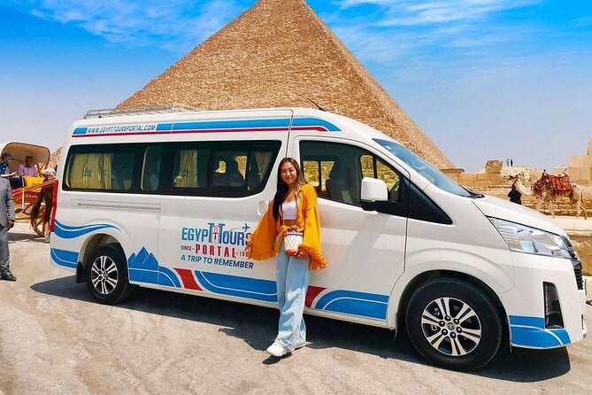 Tour to Cairo and the Pyramids From Hurghada by Private Vehicle - Lunch in Cairo