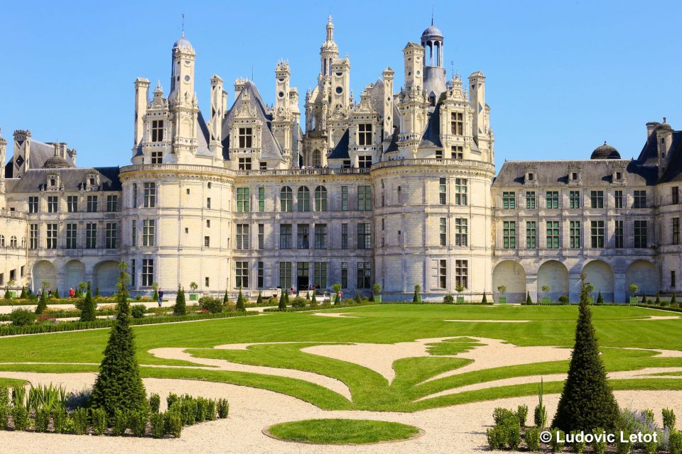 Tours/Amboise: Private Day Trip Chambord, Blois & Cheverny - Marveling at Château De Chambord