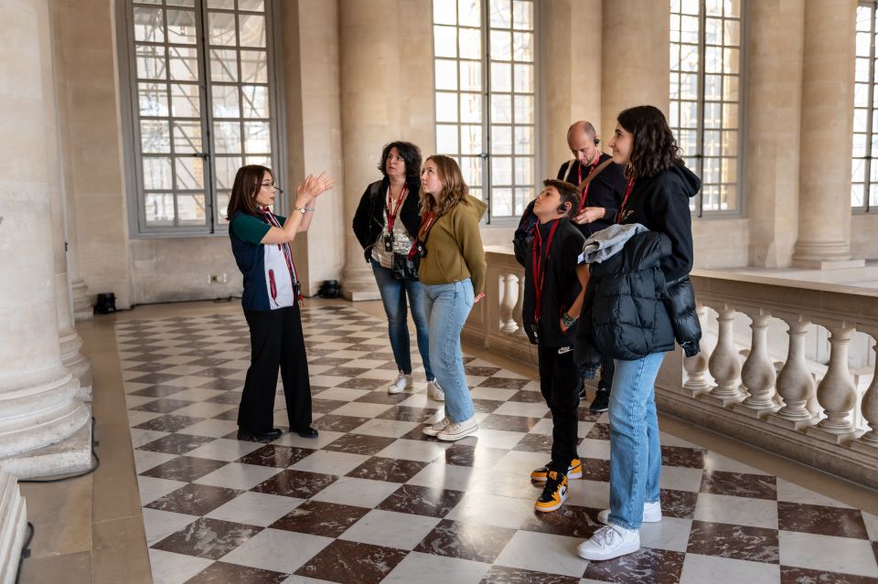 Versailles Palace Private Family Tour Designed for Kids - Navigating the Hall of Mirrors