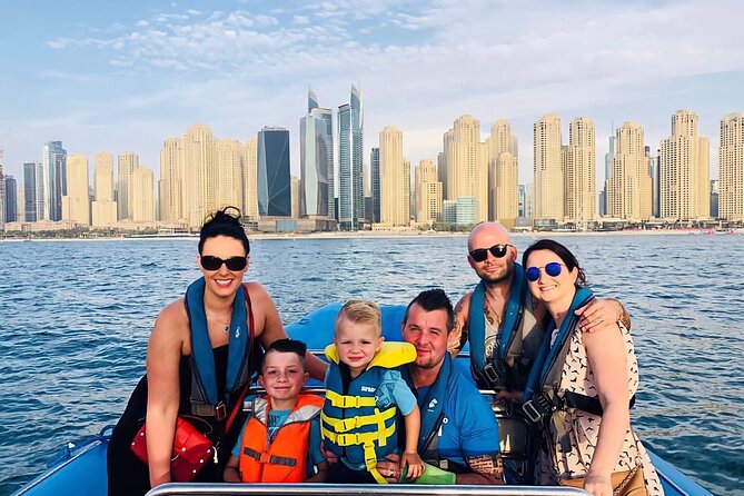 90 Minutes Speedboat Tour: Dubai Marina, Atlantis and Burj Al Arab - Tour Restrictions and Requirements