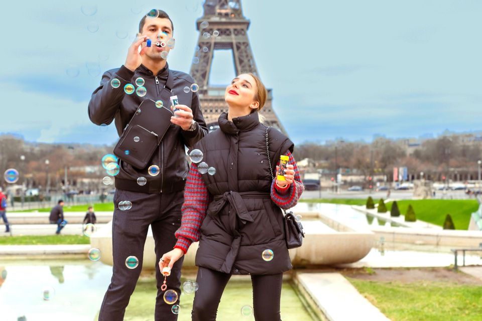 Bubble Photo Tour at the Eiffel Tower - High-Resolution Digital Photos
