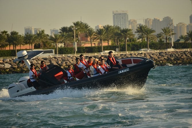 Burj Al Arab 100 Minute Boat Tour - Transportation and Seating Capacity