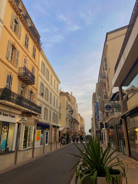 Cannes: Tour With Private Guide - Language Options for the Tour