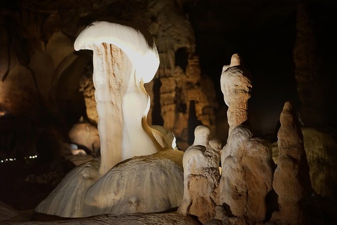 Cave Without a Name Admission Ticket With Guided Cavern Tour - Meeting and Arrival Information