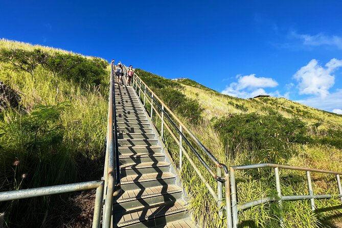Diamond Head Hiking and Oahu Island Experience Feat. North Shore - Exploring Diamond Head Hike