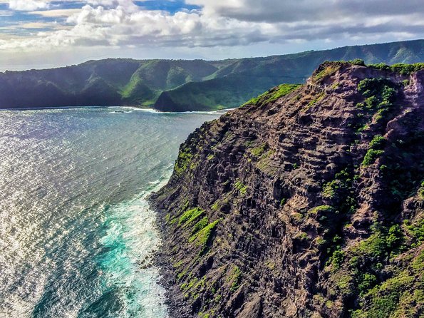 Doors off West Maui and Molokai 45 Minute Helicopter Tour - Meeting Information