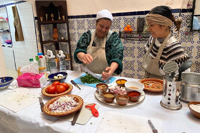 Half-Day Cooking Class With Local Chef Laila in Marrakech - Savoring the Delicious Lunch or Dinner