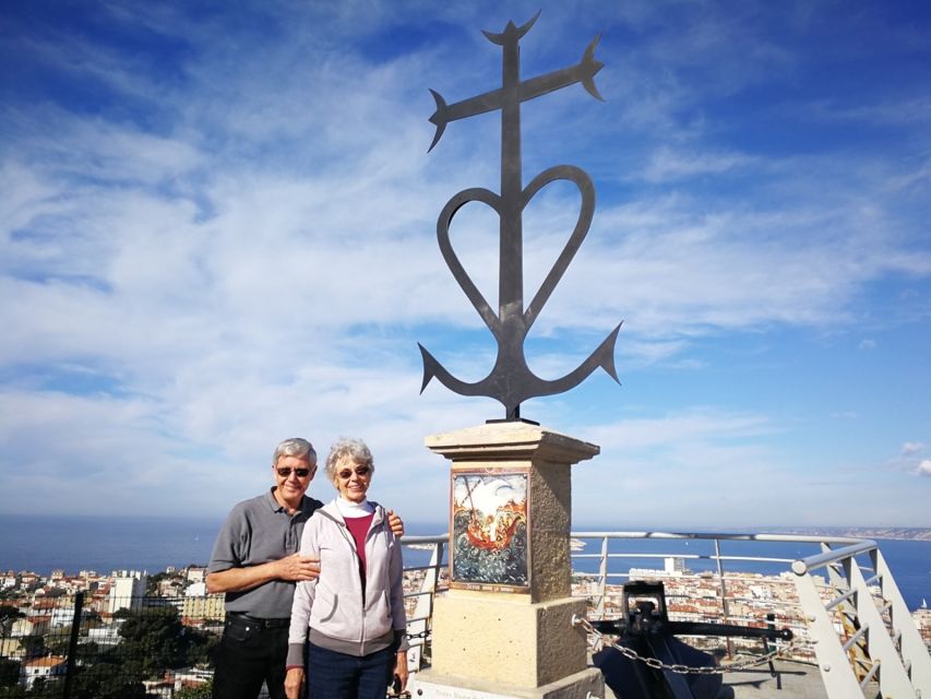 Marseille, Aix-en-Provence & Cassis 8-Hour Tour - Visiting Cassis and Calanques