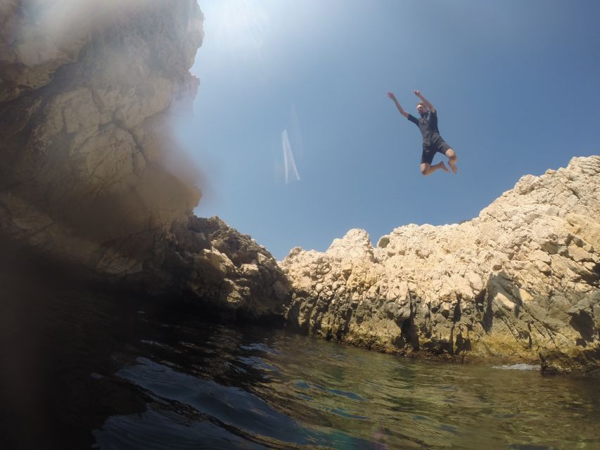 Marseille: Endoume Snorkeling Adventure With Snacks & Drinks - Safety and Instructor Guidance