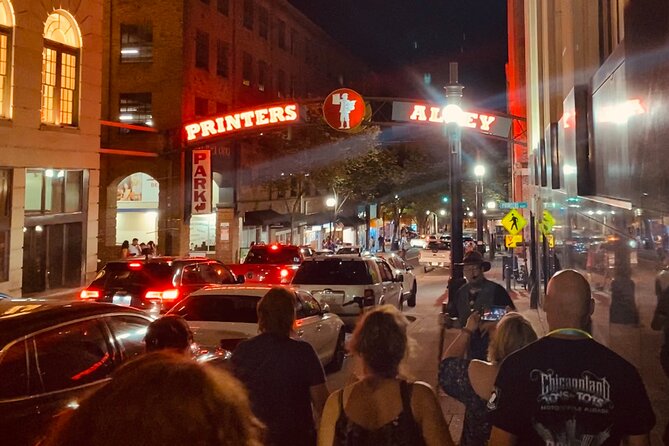 Nashville Haunted Boos and Booze Ghost Walking Tour - Visiting Haunted Bars