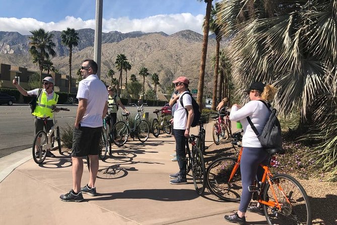 Palm Springs Modernism Architecture & History Bike Tour - Exploring Historic Neighborhoods