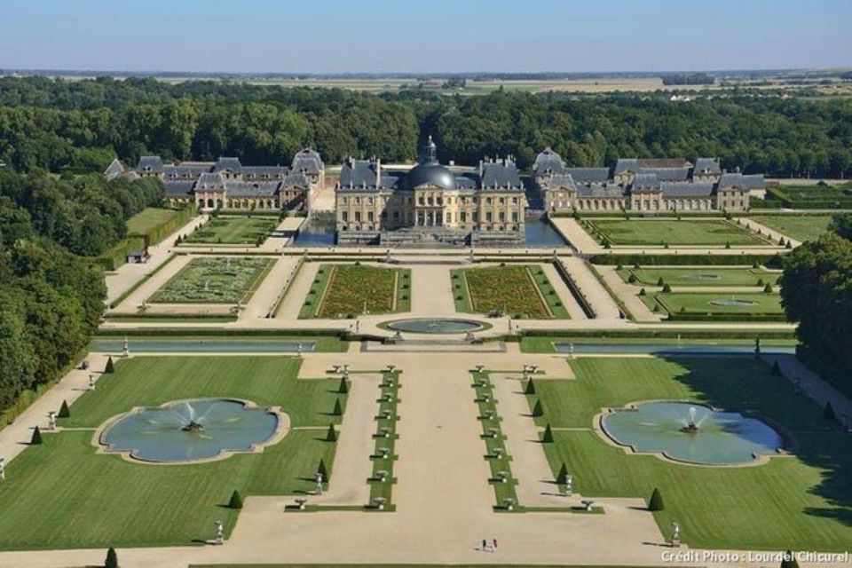 Paris: Château De Versailles and Giverny Excursion - Château De Versailles Hop-On Hop-Off