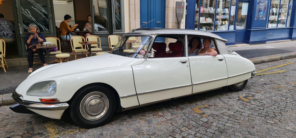 Paris: City Discovery Tour by Vintage Citroën DS Car - Vintage Citroën DS Car