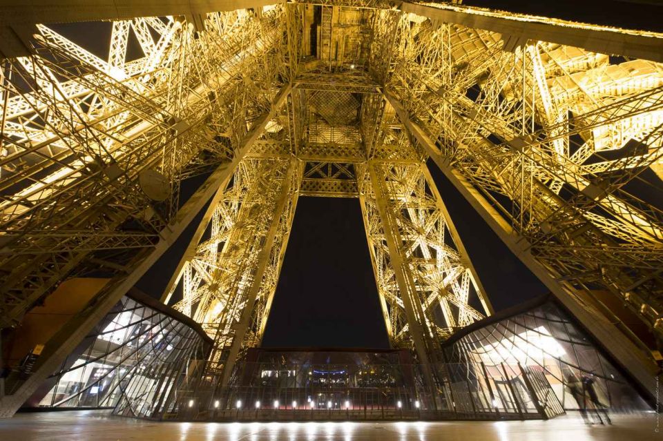 Paris: Eiffel Tower, Madame Brasserie, Refined Dinner - Security and Restrictions