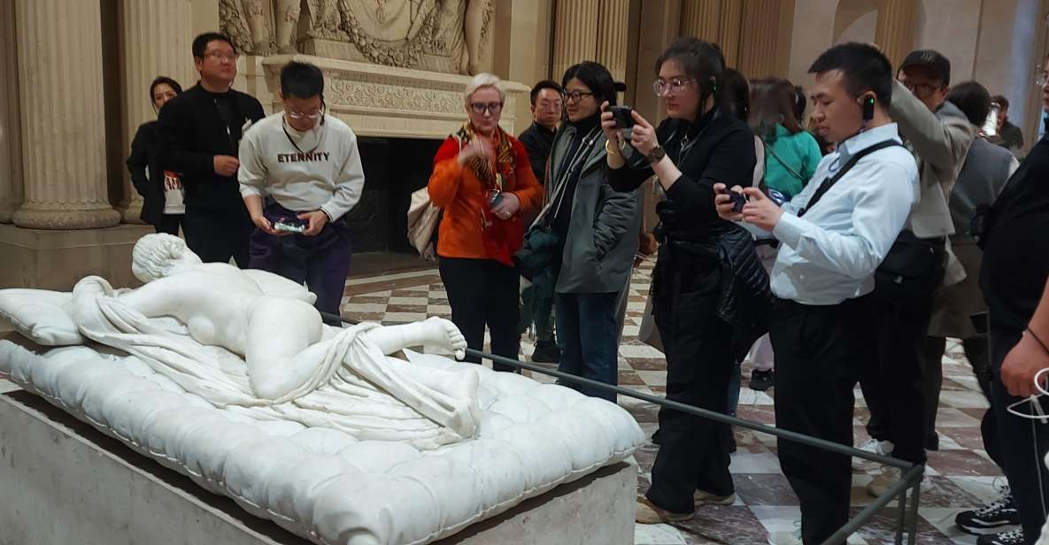 Paris: Louvre Museum Guided Tour of Famous Masterpieces - Historical and Cultural Insights