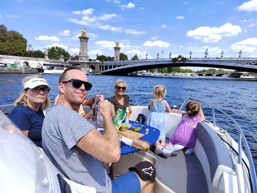 Paris: Private Boat Cruise on Seine River - Meeting Point and Information