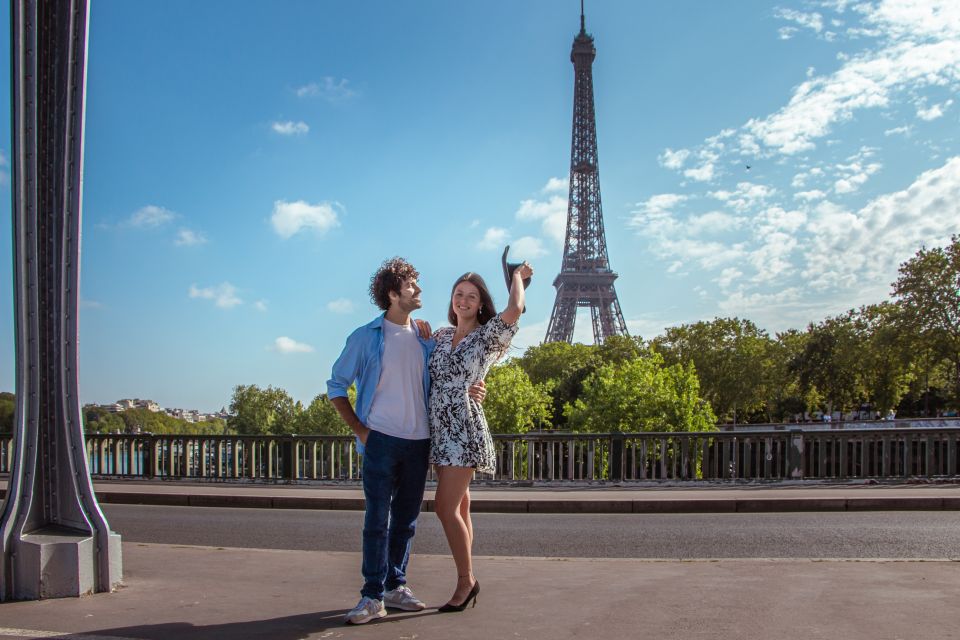 Paris: Private Photoshoot at the Eiffel Tower - Photo Delivery Timeline