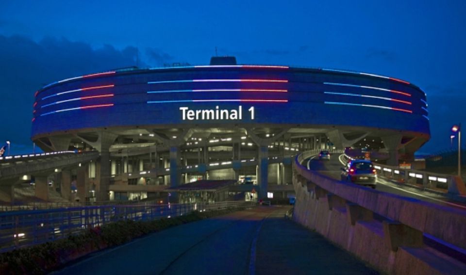 Paris: Private Transfer From CDG Airport to Disneyland - Cancellation Policy