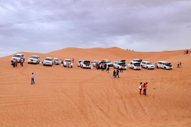 Red Dunes Lahbab Safari With BBQ Dinner and Quad Bike - Sunset Photography and Sand Boarding