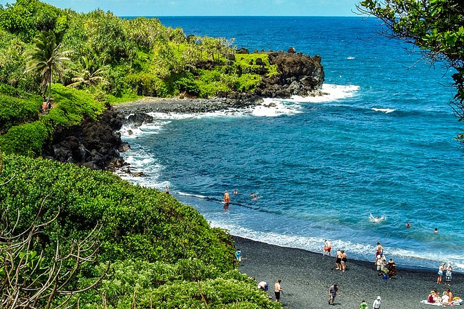 Road to Hana Tour With Lunch and Pickup - Scenic Attractions
