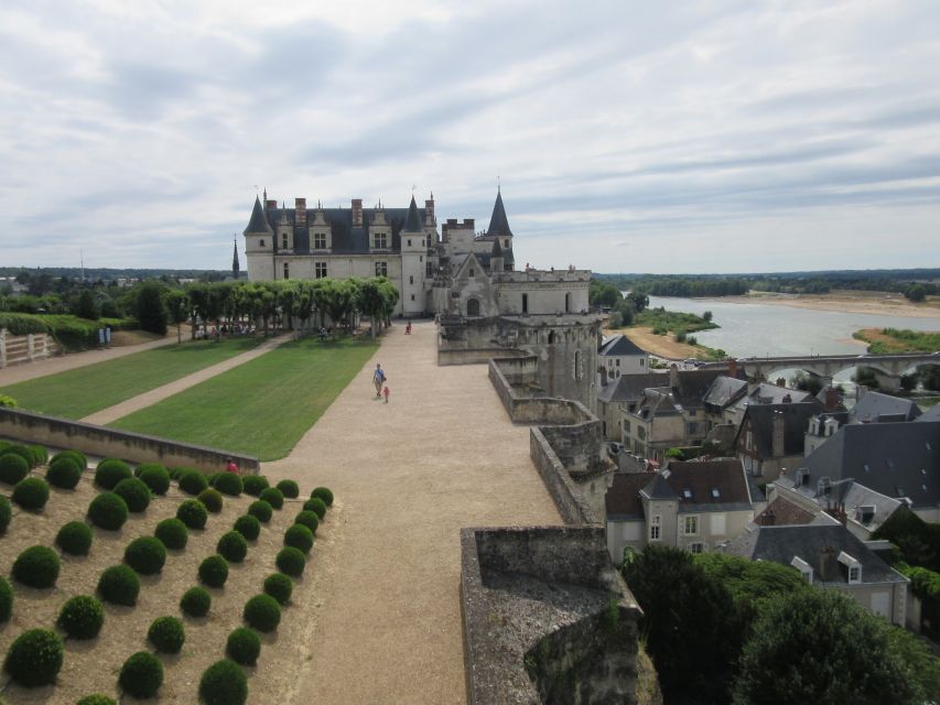 Royal Château of Amboise Private Tour With Entry Tickets - Booking and Cancellation