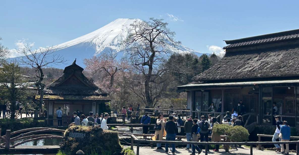 Shuttle Van Tour Mt.Fuji - Gotemba Premium Outlets