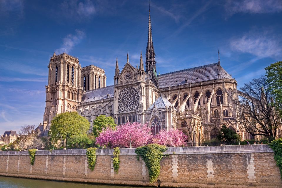 Top-Rated Churches in Paris Private Walking Tour - Historical Facts and Myths