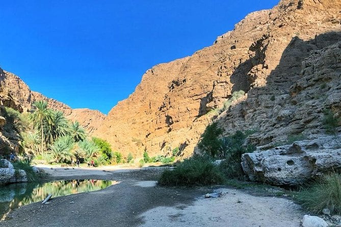 Wadi Shab and Bimmah Sinkhole Private Full Day Tour - Transportation and Guides